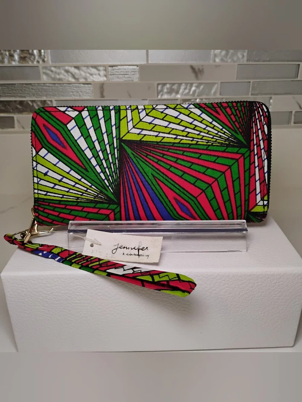 NWT Ziparound Wallet w/Wristlet Strap GHW - Green Multi-Color Geometric